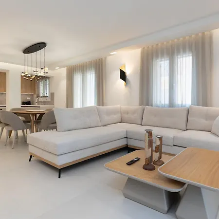 Coryfes Luxury *