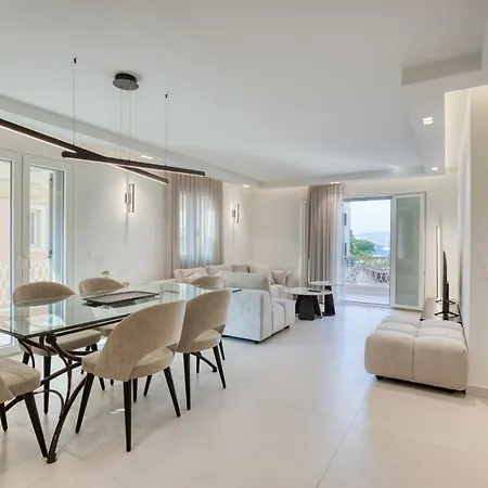 Apartamento Coryfes Luxury *