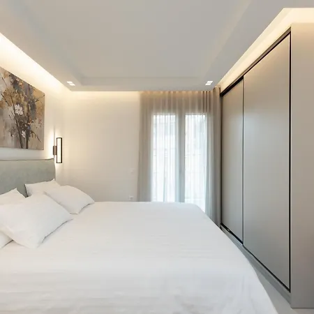 Coryfes Luxury