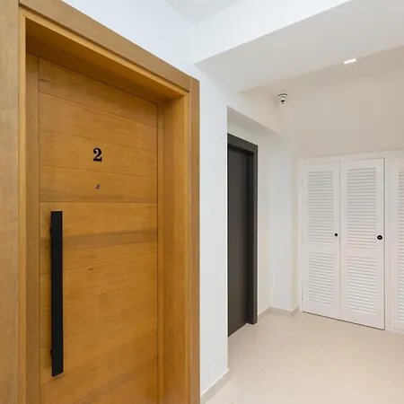 Coryfes Luxury Apartamento