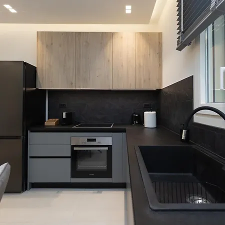 Coryfes Luxury Apartamento *