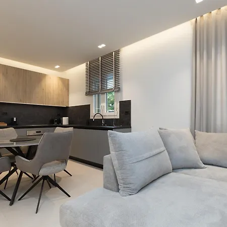 Coryfes Luxury *