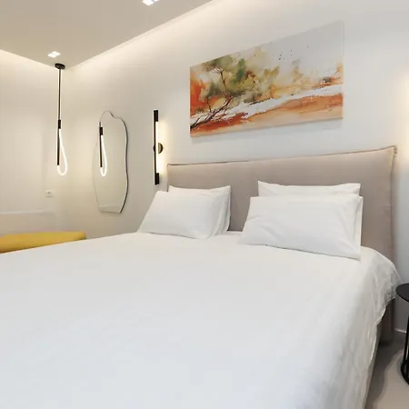 Coryfes Luxury